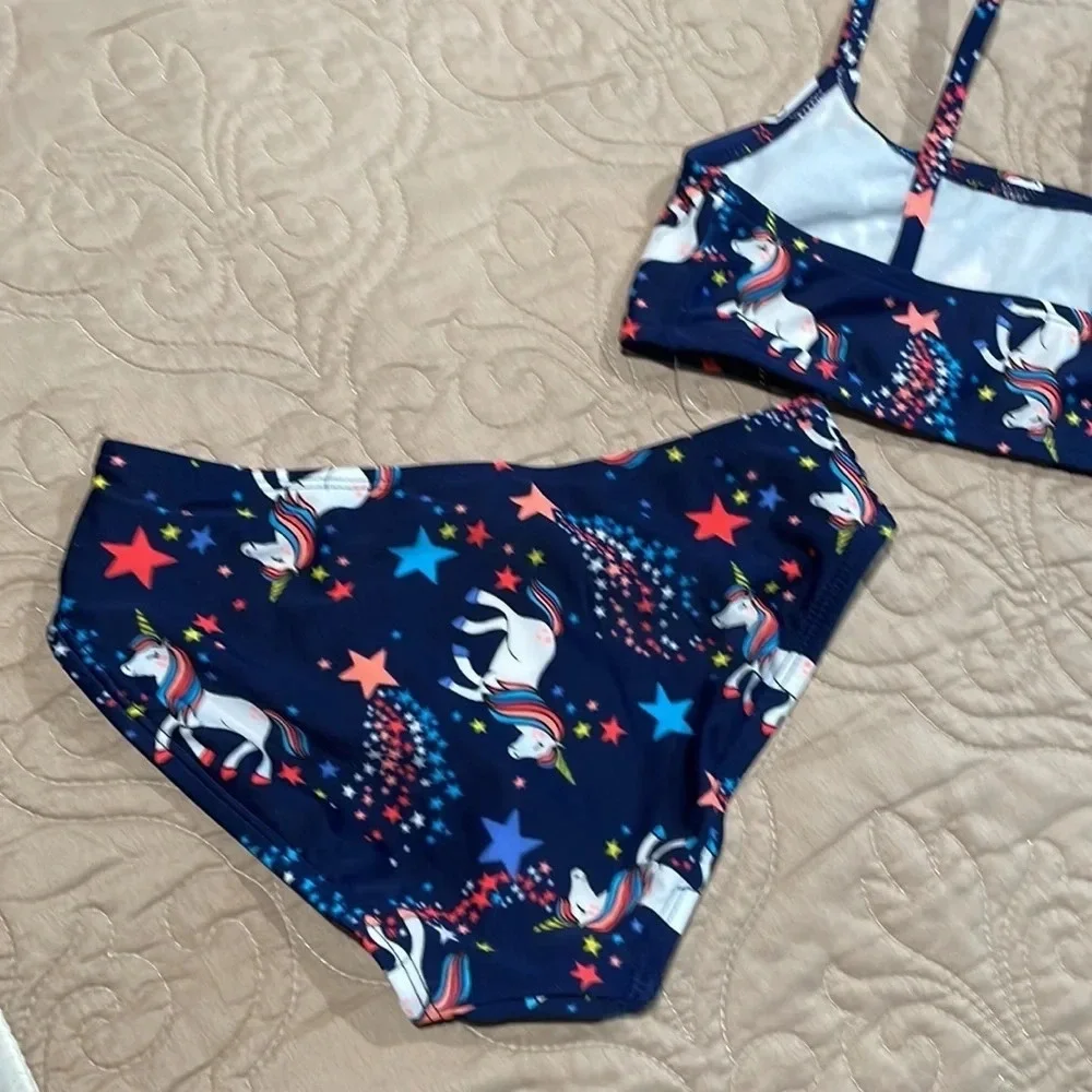 Cute Girl’s Bikini - Picture 5 of 7